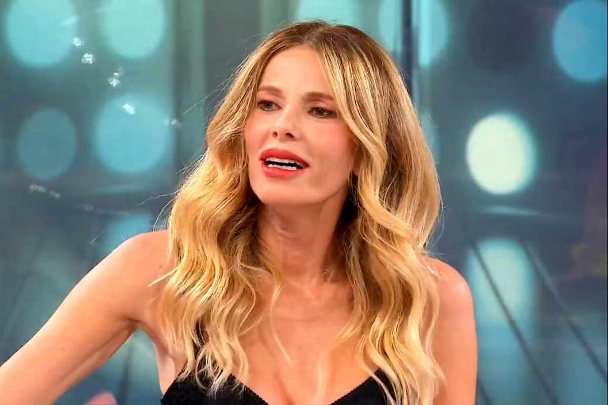 Le Borse Di Alessia Marcuzzi Da Tenere Assolutamente Nell armadio In Le Borse Di Alessia Marcuzzi Da Tenere Assolutamente Nell armadio In
